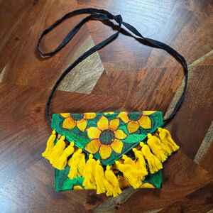 Women's Fabric
 Crossbody Clutch Purse Green Yellow Floral Embroidered Sunflower
